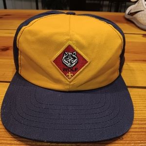 Vintage Boy scout (kids) hat, wolf patch